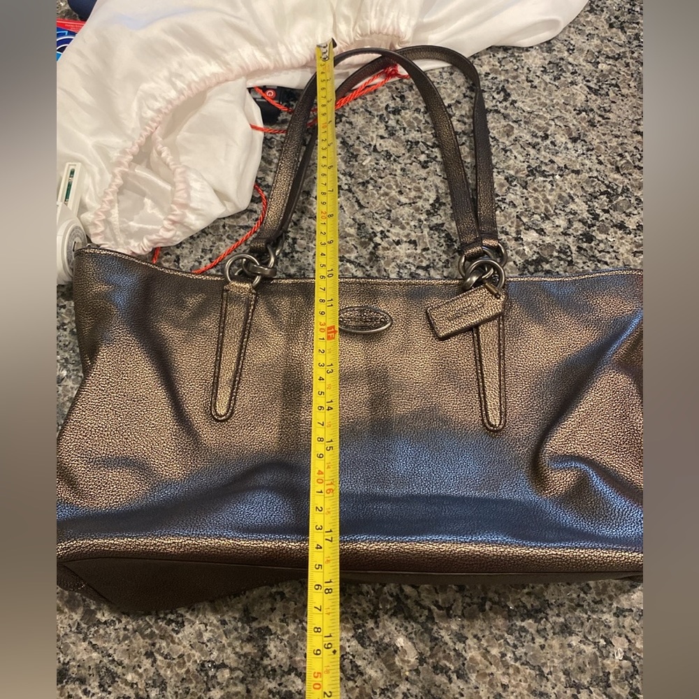 💋 Coach Chicago Ellis Gold Pewter Pebble Leather Handbag - Picture 7 of 13